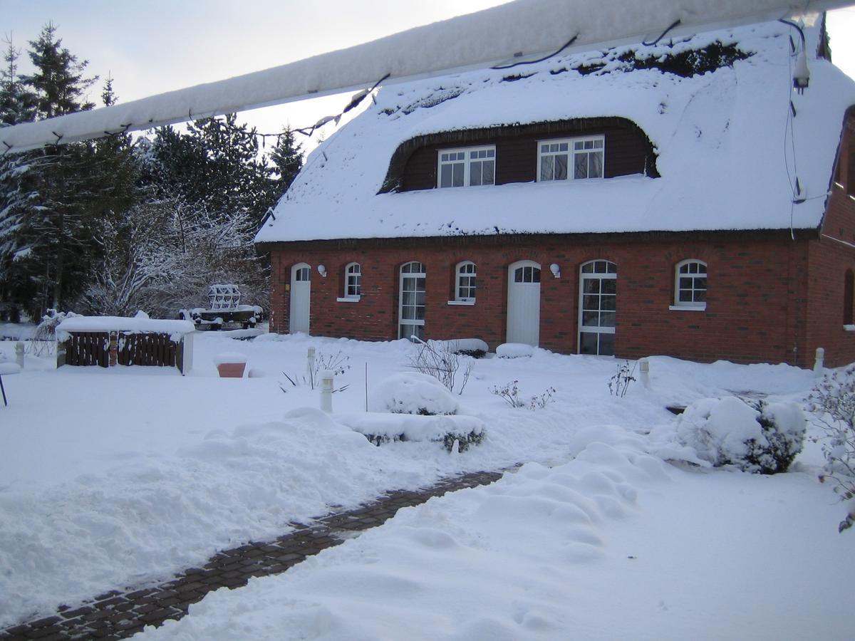 Hotel Alt Wittower Krug Wiek auf Ruegen Luaran gambar