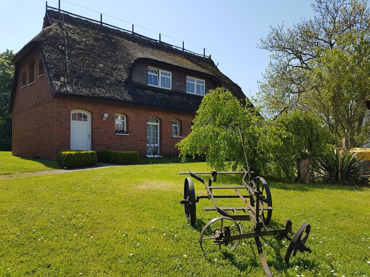 Hotel Alt Wittower Krug Wiek auf Ruegen Luaran gambar