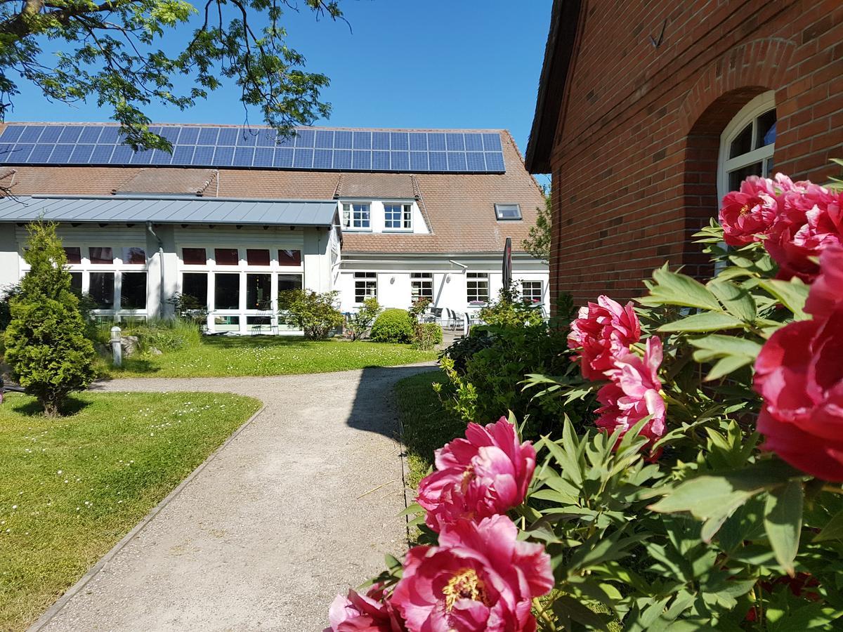 Hotel Alt Wittower Krug Wiek auf Ruegen Luaran gambar