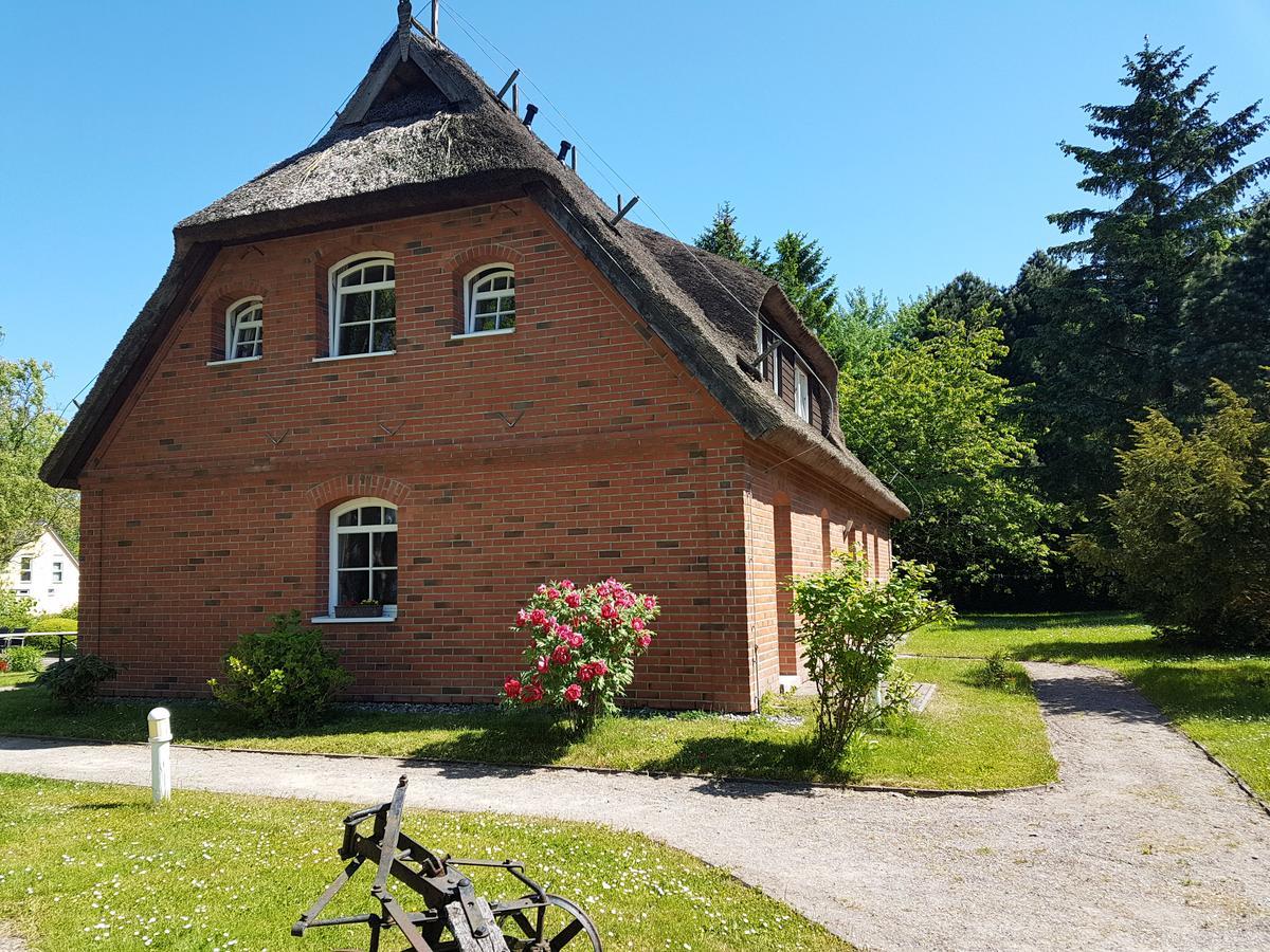 Hotel Alt Wittower Krug Wiek auf Ruegen Luaran gambar